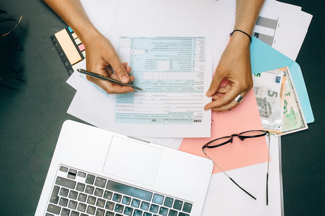 How to become a tax preparer