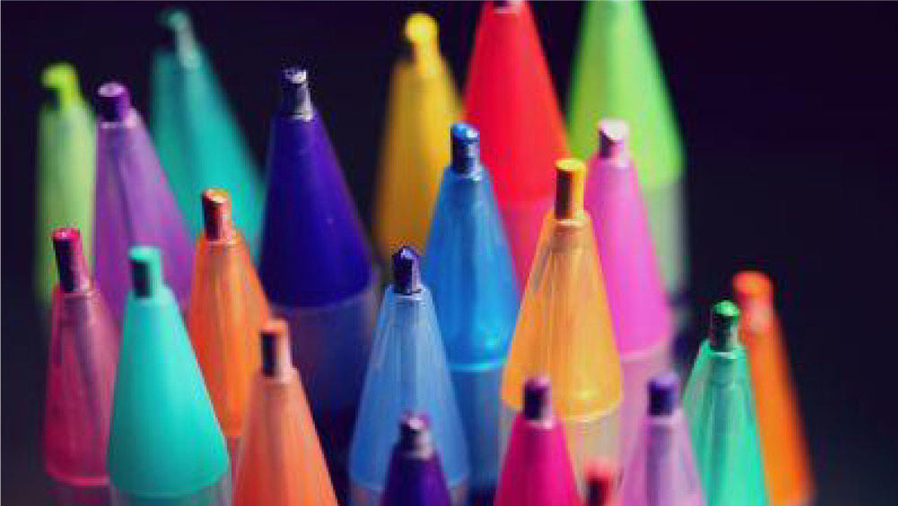 A rainbow assortment of crayons